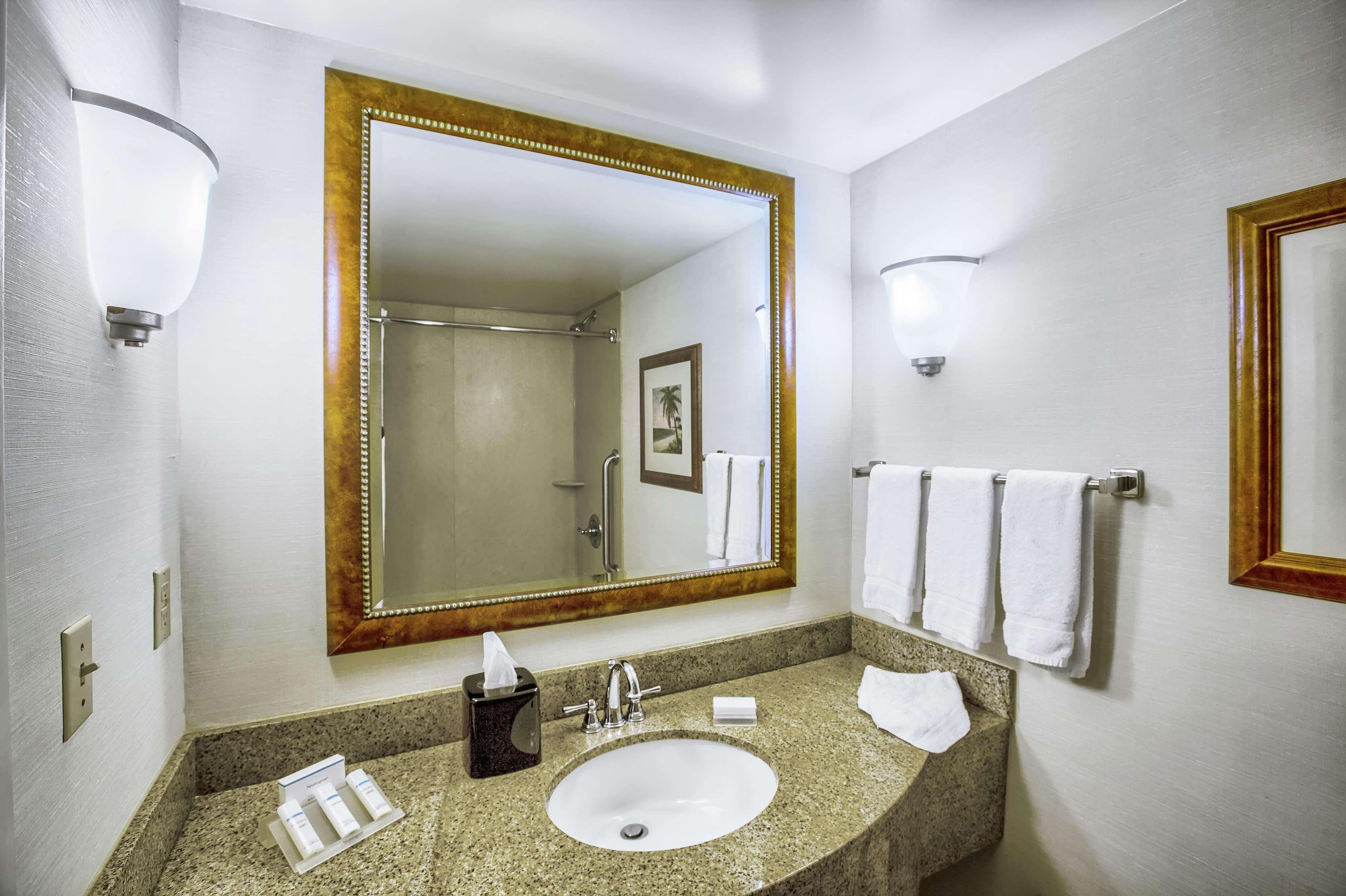Hilton Garden Inn Kent Island Marina Grasonville Exterior photo
